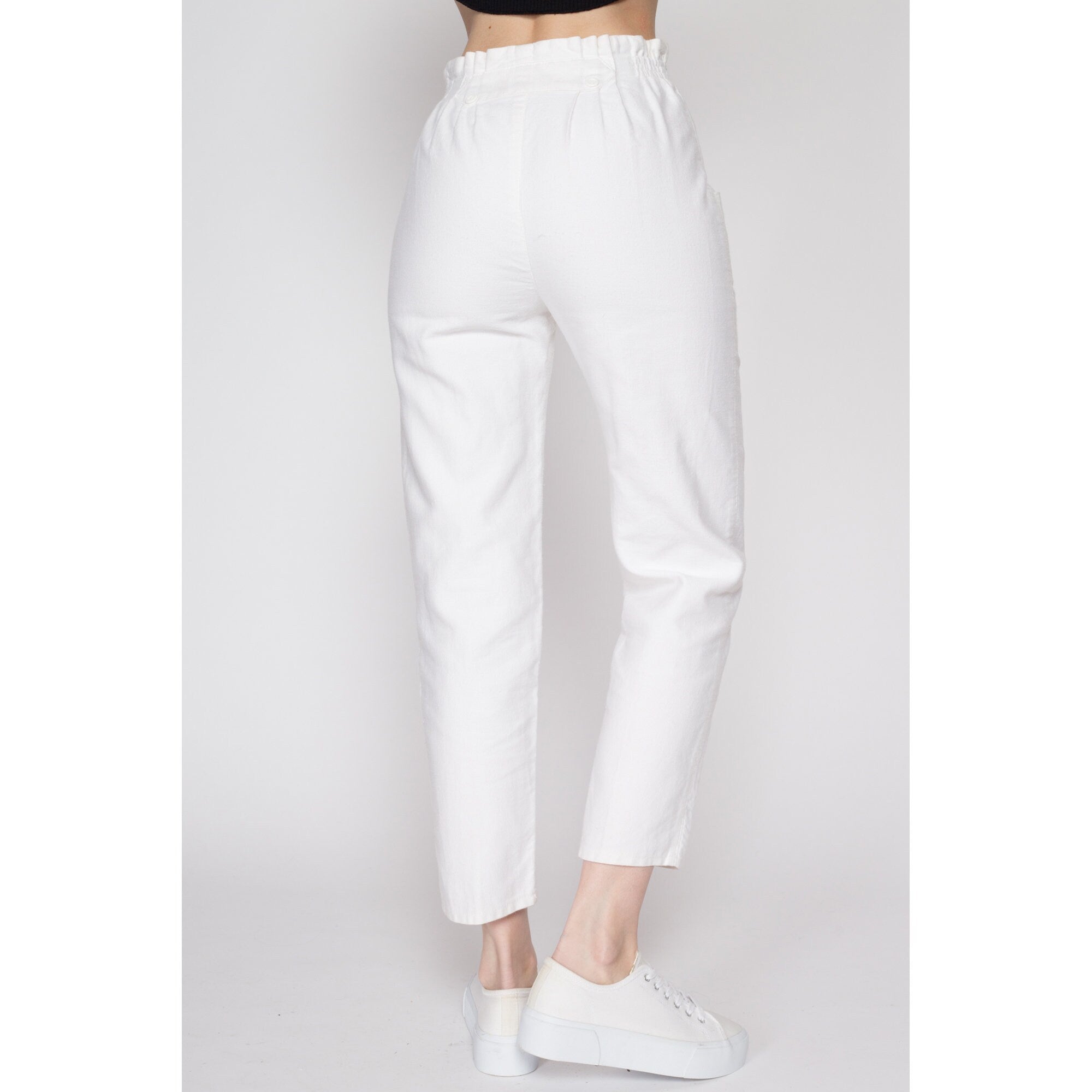 Buy Freehand By The Indian Garage Co Women White Tapered Fit Mid Rise  Cropped Trousers - Trousers for Women 25193854 | Myntra