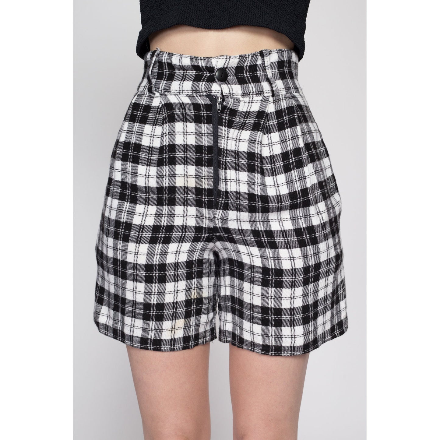 XS 90s Black & White Plaid Flannel Shorts 24" | Vintage High Waisted Grunge Shorts