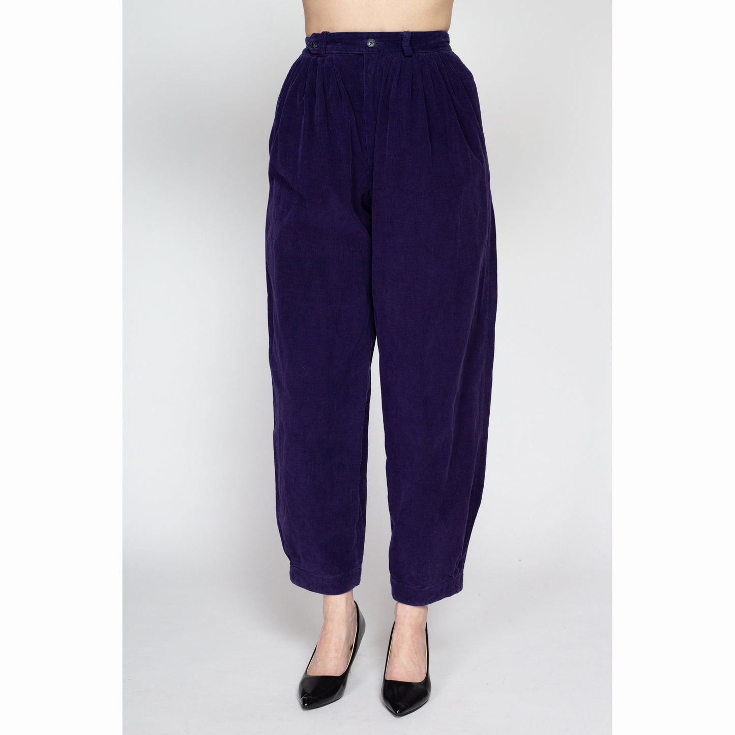 Small 80s Liz Claiborne Purple Corduroy Balloon Pants 26" | Vintage Pleated High Waisted Tapered Leg Trousers