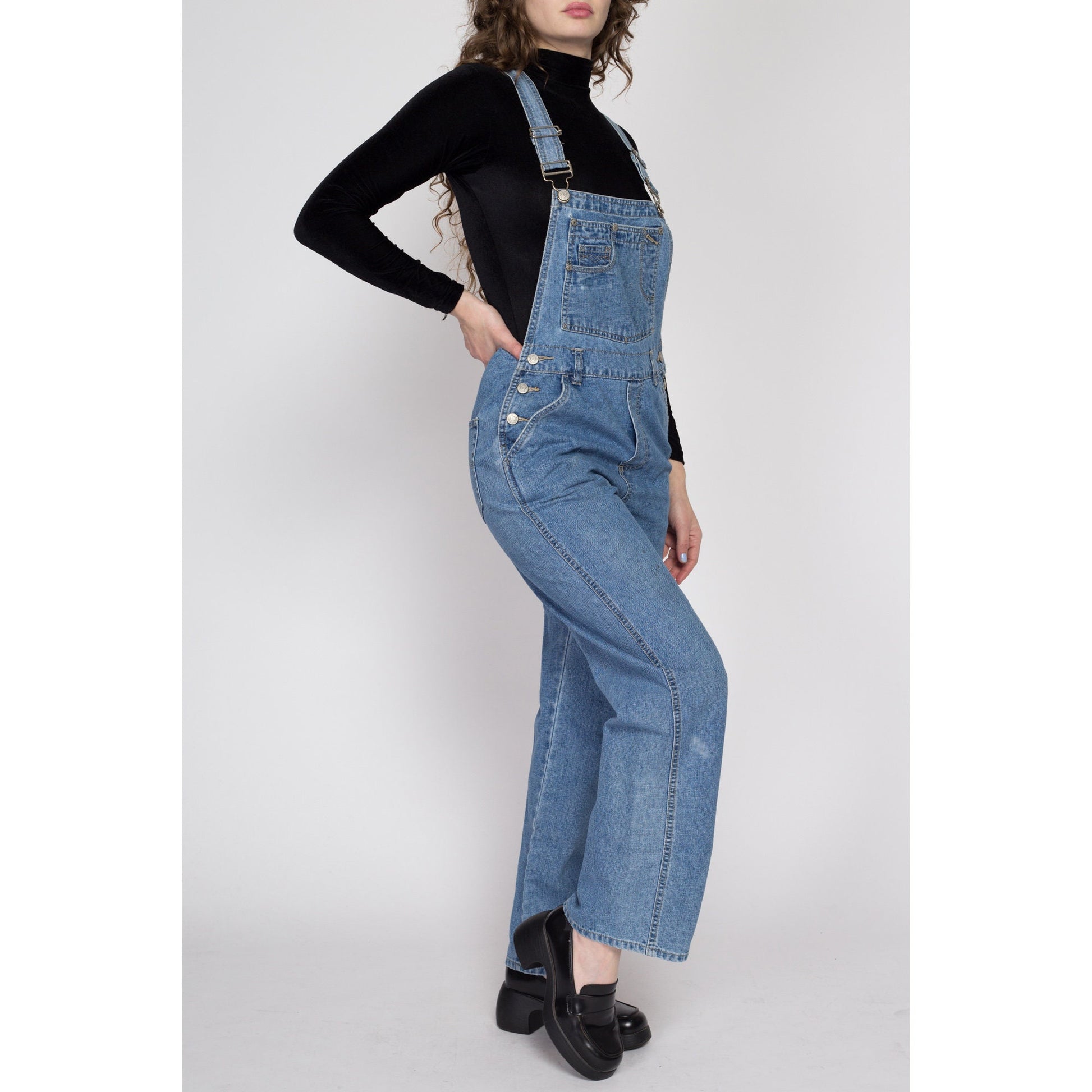 Cute vintage dungarees by the brand No Boundaries, - Depop