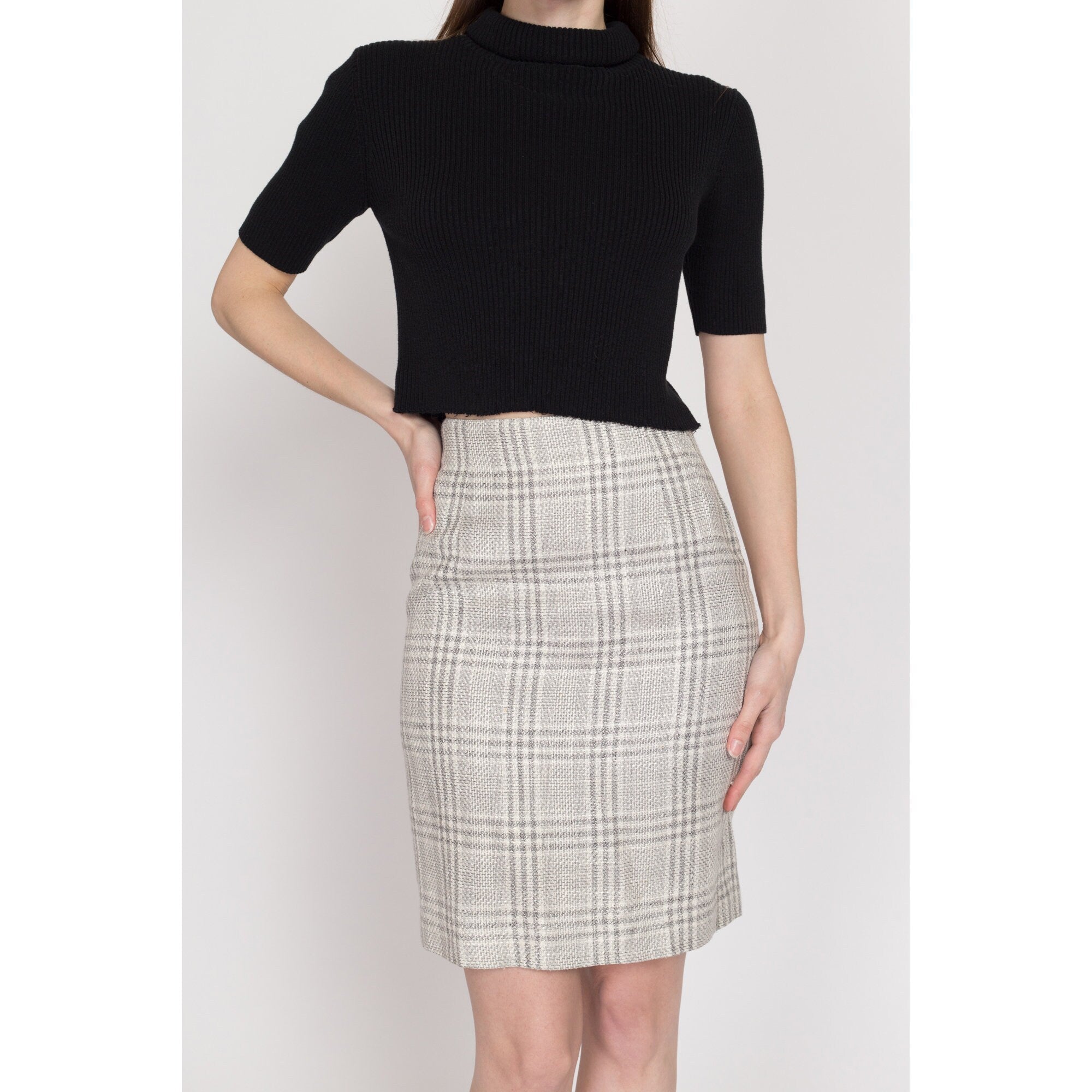 Grey plaid skirt 90s hotsell